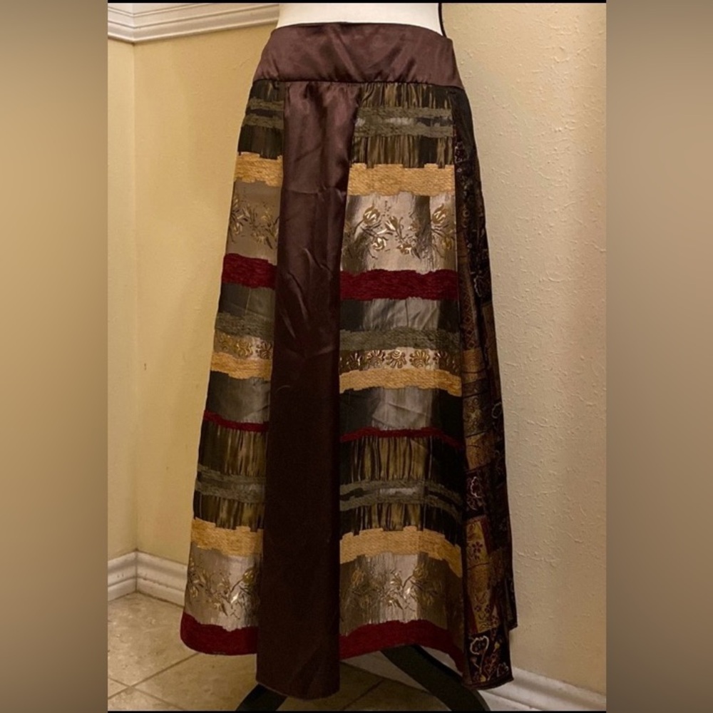 CENTRAL FALLS Co Ladies Skirt; Size 14; Beautiful for the holidays; NWOT. - Picture 5 of 5